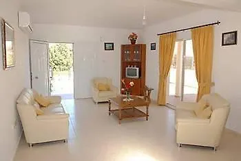 Z & X Holiday Villas 4* Paphos