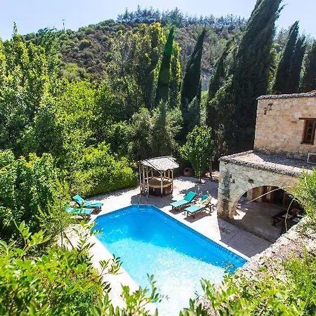 Hotel Z & X Holiday Villas Paphos