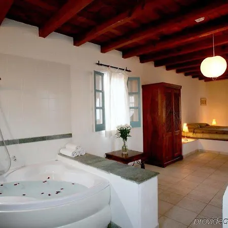 Hotel Z & X Holiday Villas 4*